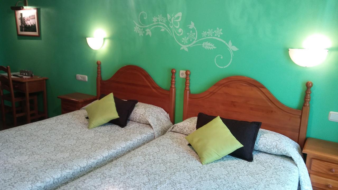 Hostal Ekaitza Hotel Lesaka Luaran gambar