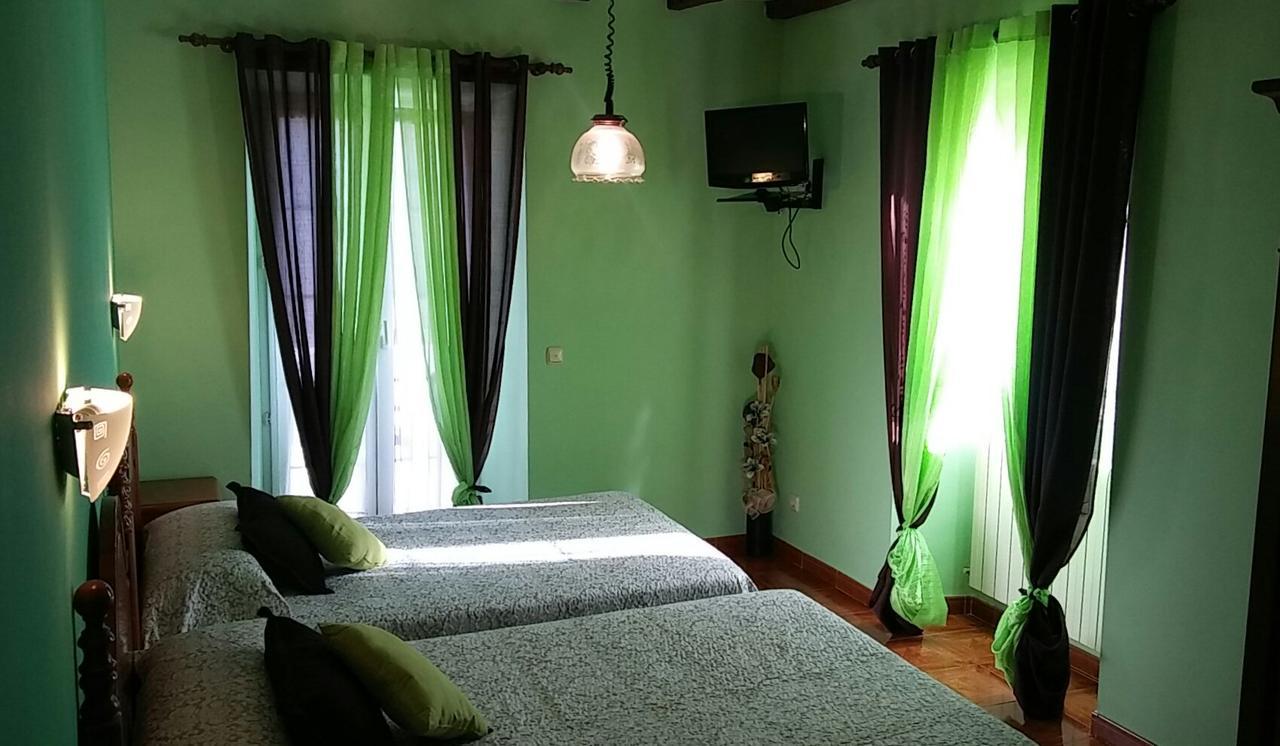 Hostal Ekaitza Hotel Lesaka Luaran gambar