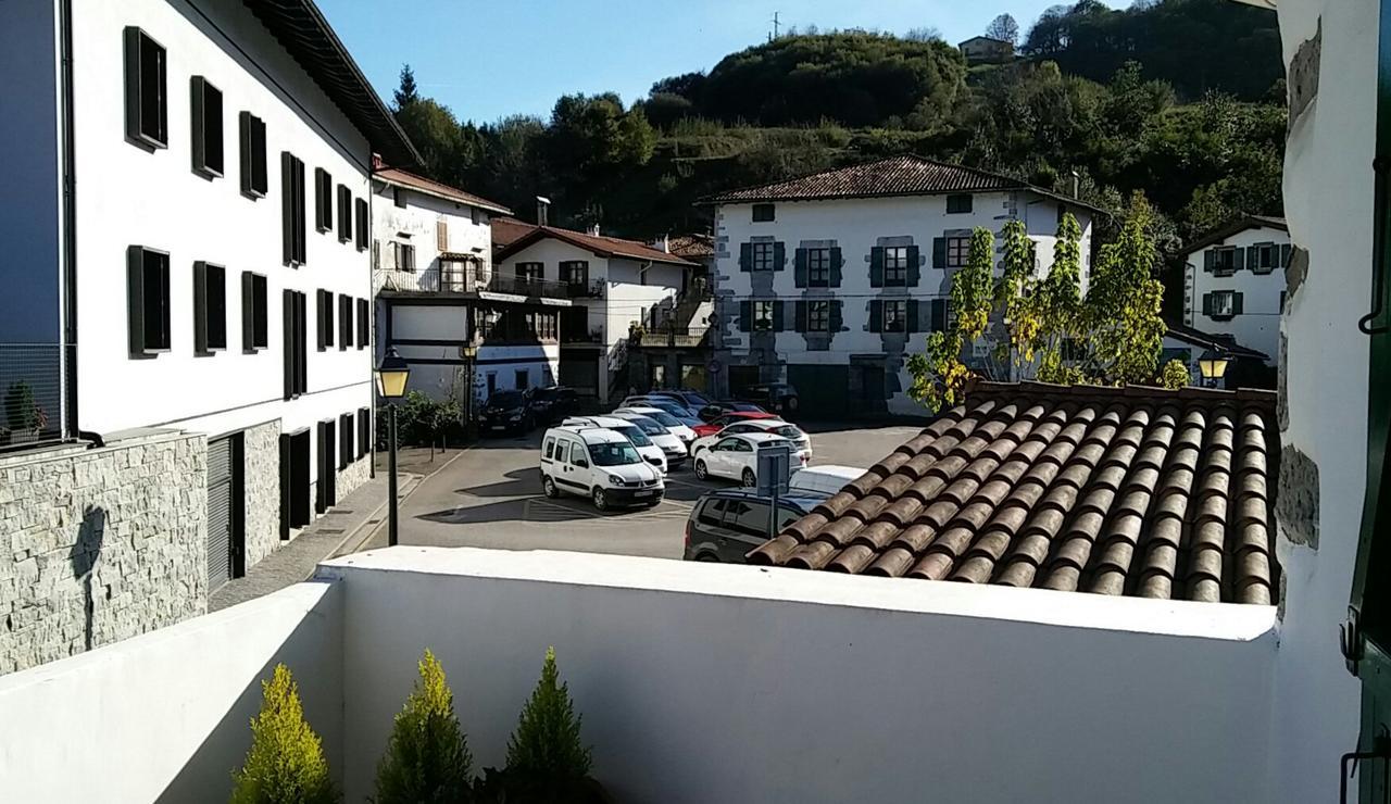 Hostal Ekaitza Hotel Lesaka Luaran gambar